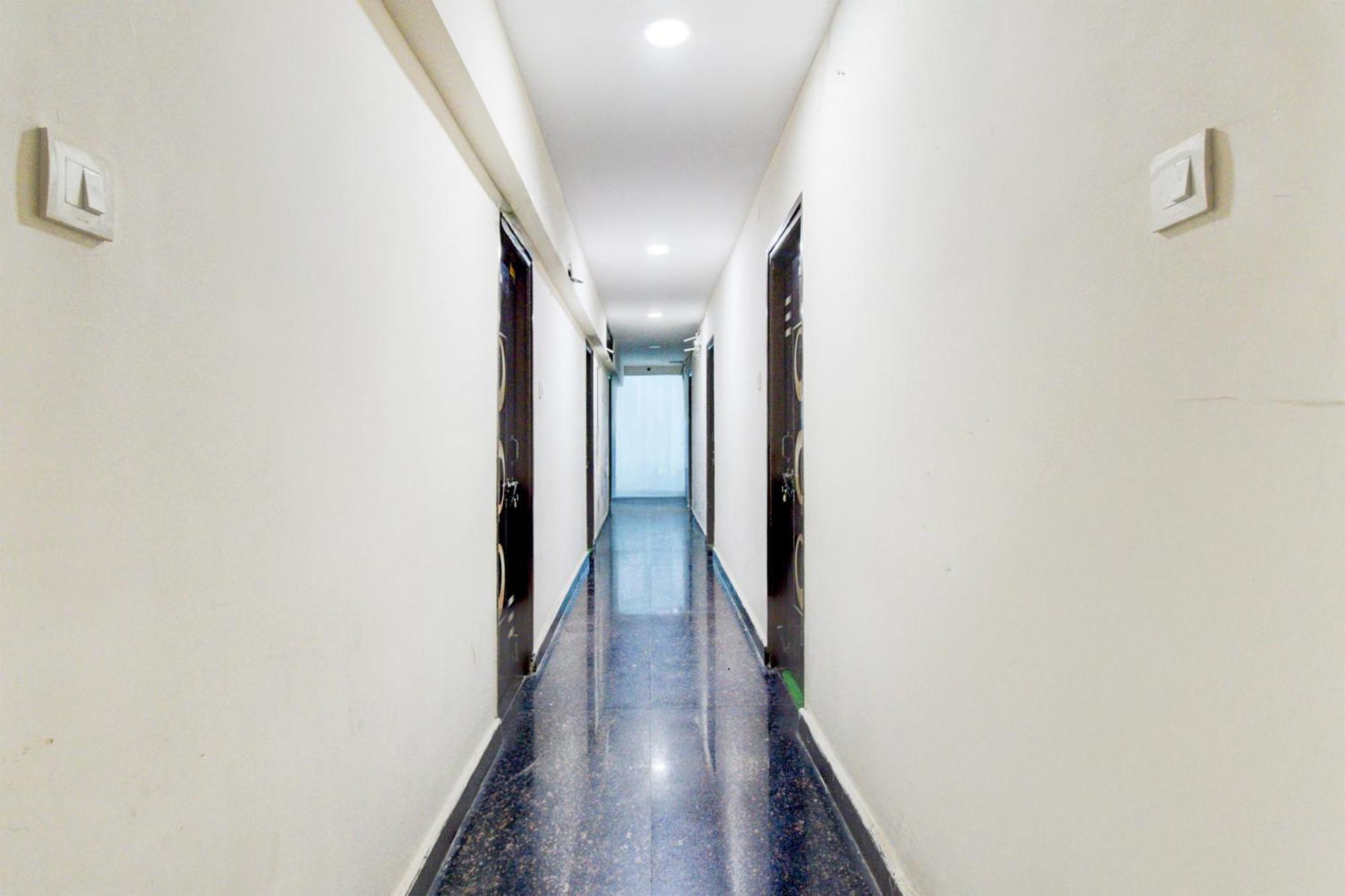 Super Hotel O Malkajgiri Maula Ali Extérieur photo