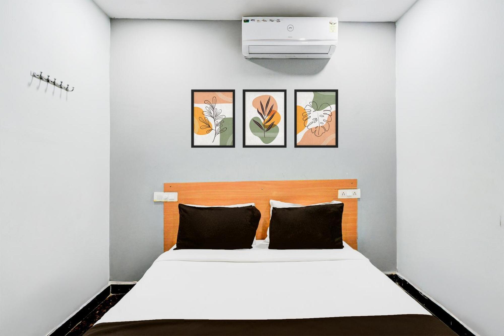 Super Hotel O Malkajgiri Maula Ali Extérieur photo
