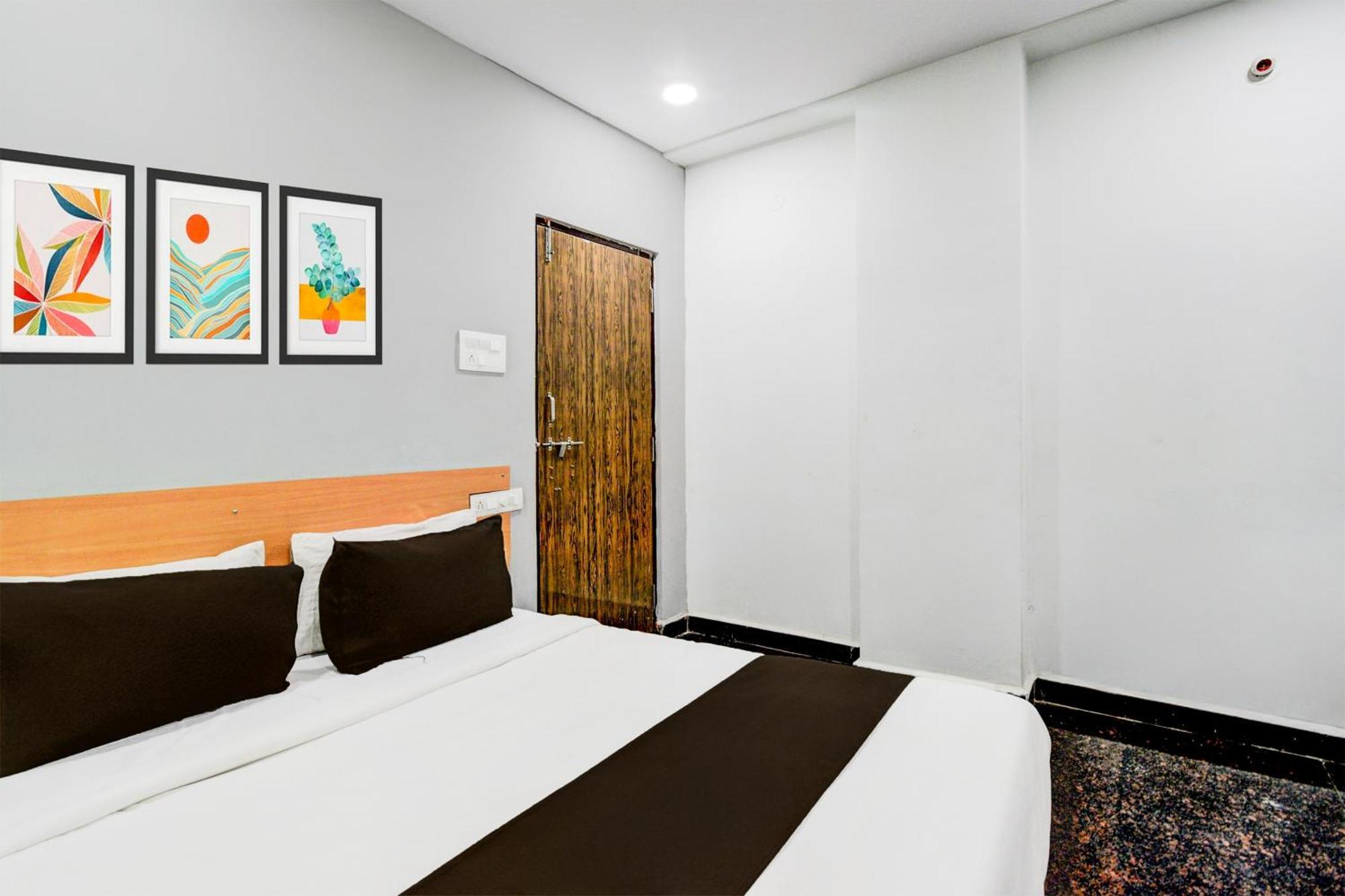 Super Hotel O Malkajgiri Maula Ali Extérieur photo